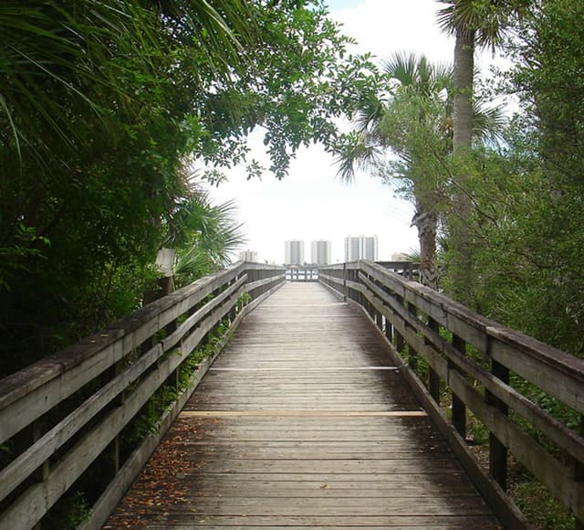 Riverside Pavilion Park