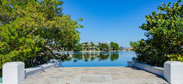 Granada Terrace Park