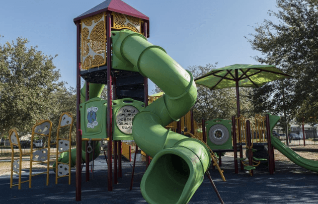 Harris M. Saxon Community Center & Park Harris M. Saxon Community Center & Park